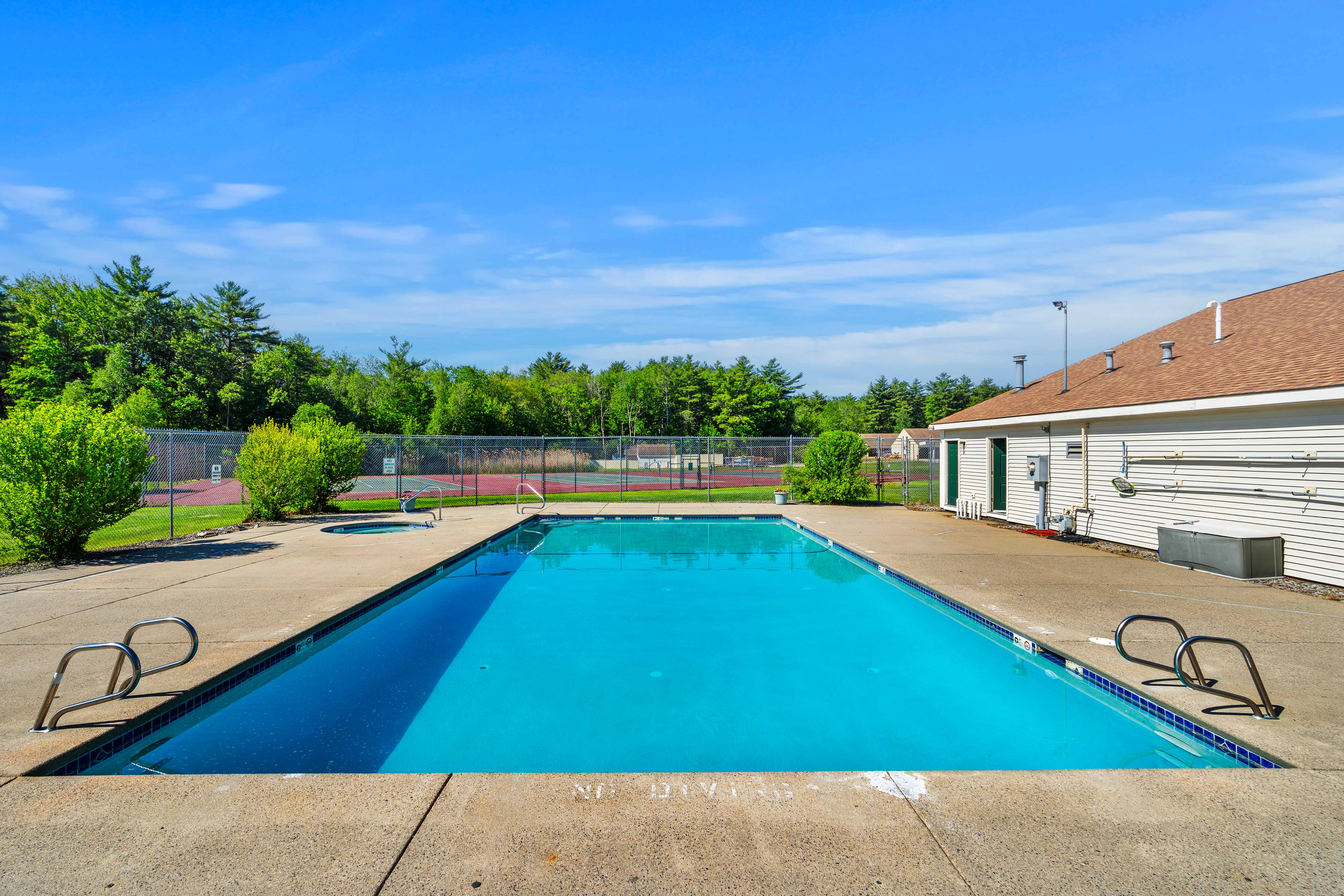  2009 White Cedar Boulevard, Portsmouth, NH 03801 - 物件實景