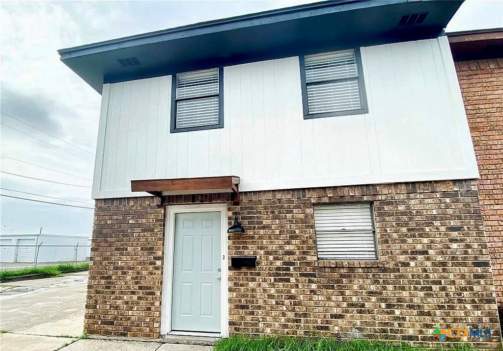 Ben Wilson St, Victoria, TX 77901