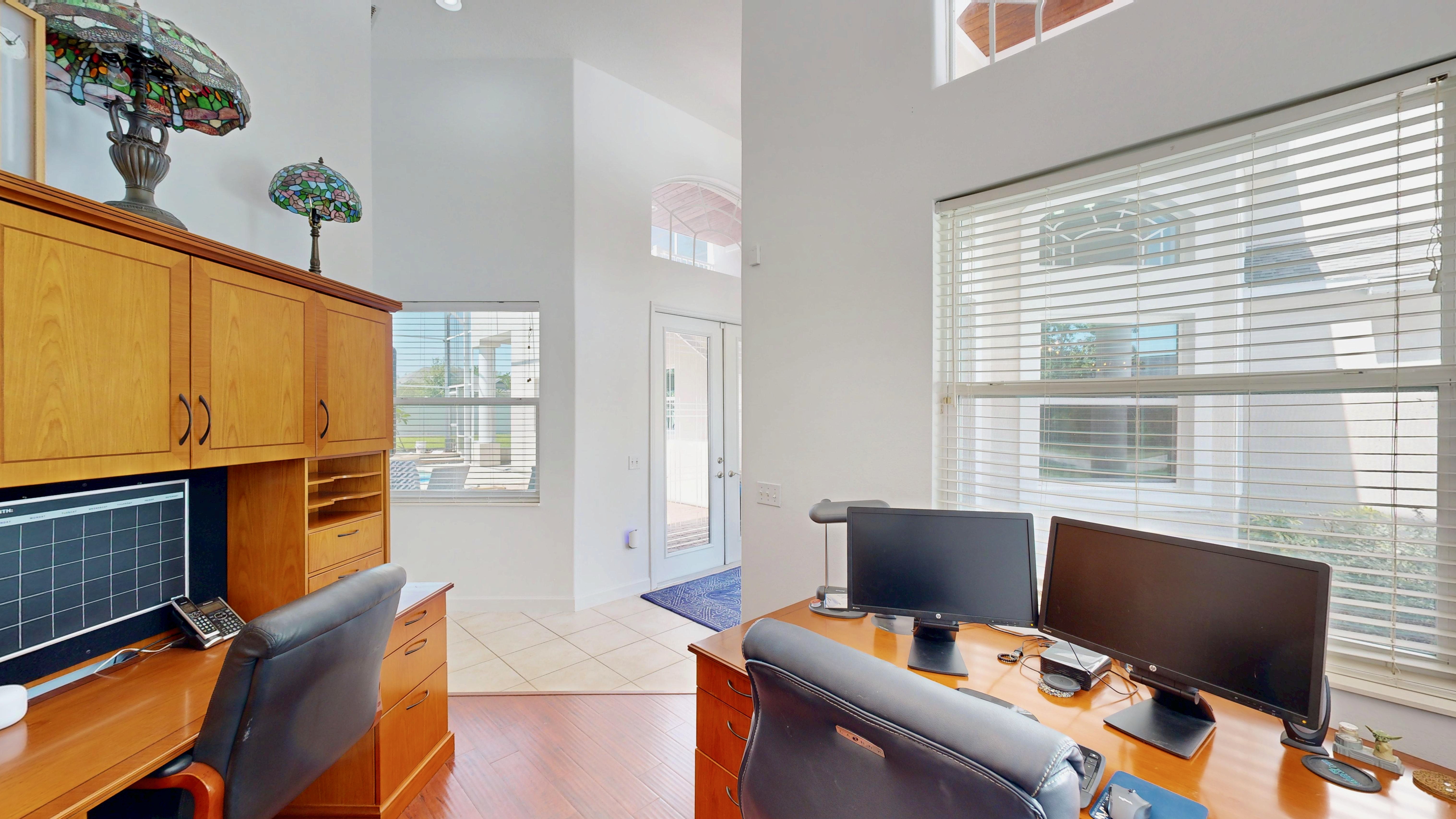 Oakland, Florida, 34760, United States, 4 Bedrooms Bedrooms, ,3 BathroomsBathrooms,Residential,For Sale,1828727