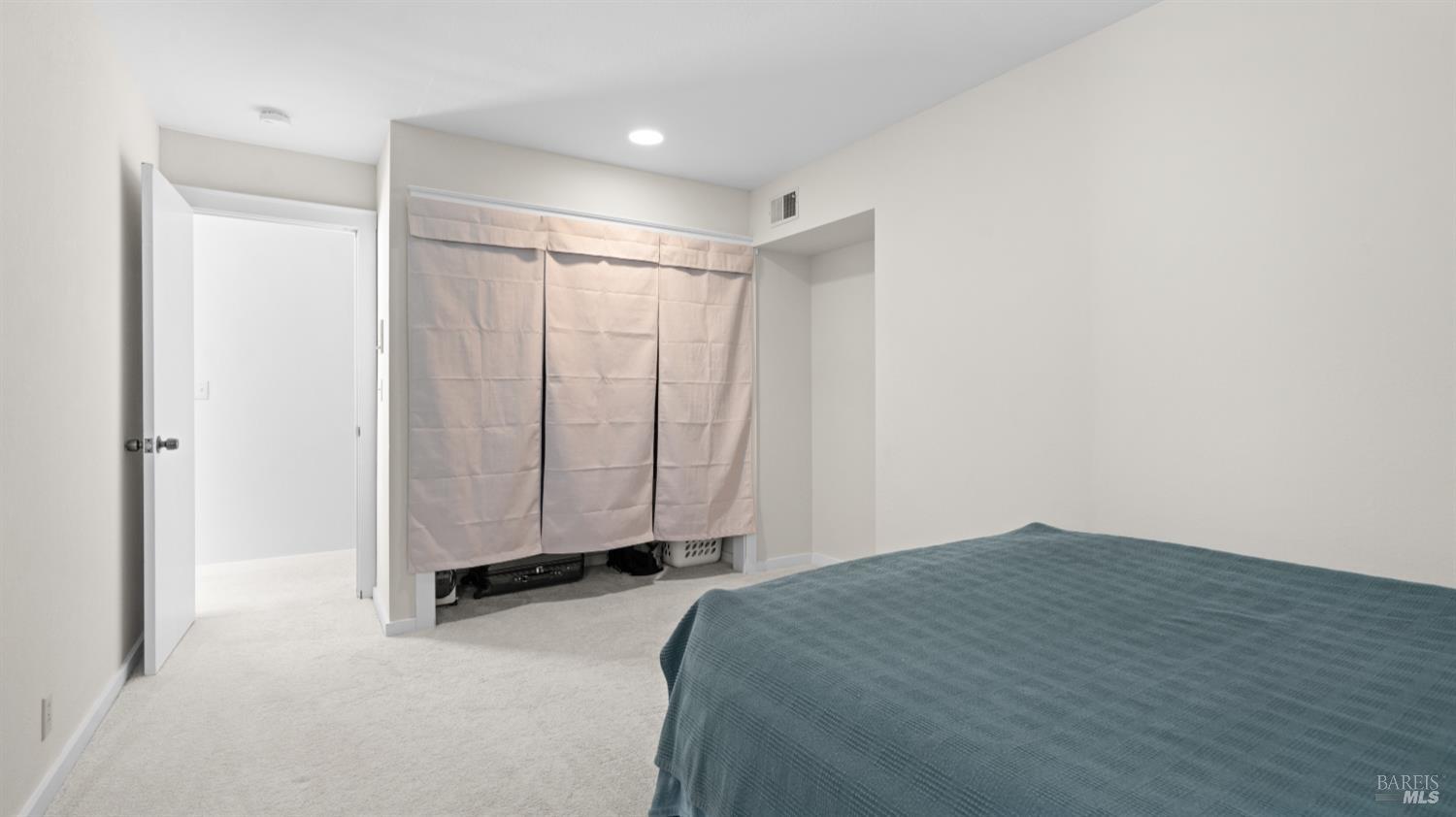 San Rafael, California, 94903, United States, 3 Bedrooms Bedrooms, ,3 BathroomsBathrooms,Residential,For Sale,1908286