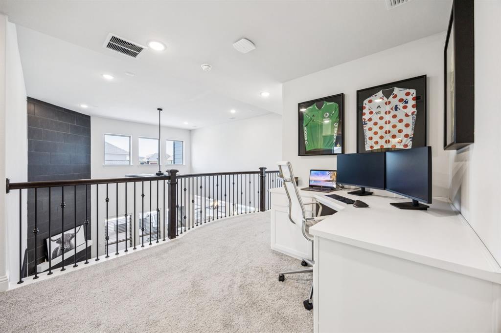 Rockwall, Texas, 75087, United States, 4 Bedrooms Bedrooms, ,4 BathroomsBathrooms,Residential,For Sale,1901224