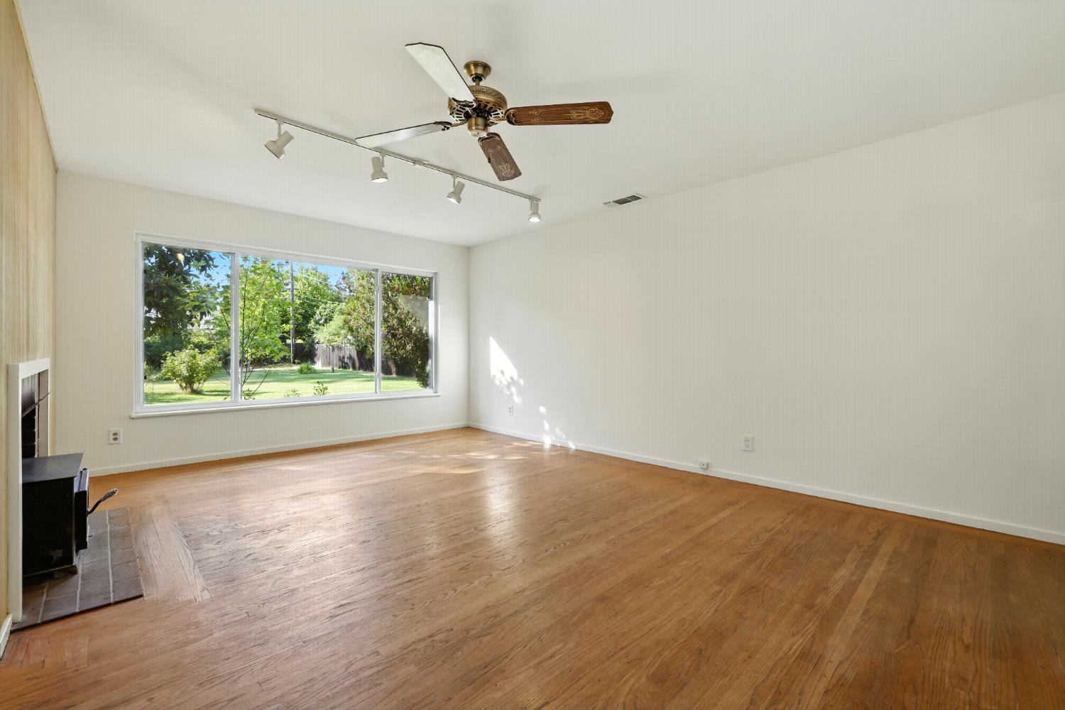 Sacramento, California, 95864, United States, 3 Bedrooms Bedrooms, ,2 BathroomsBathrooms,Residential,For Sale,1926285