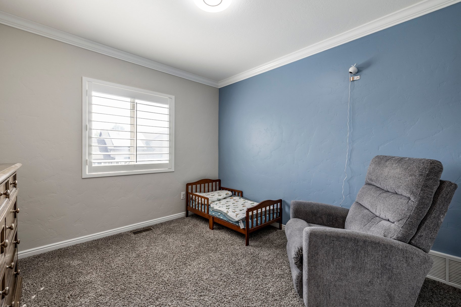  Fantastic Floor Plan in Great West Haven Location - 物件實景