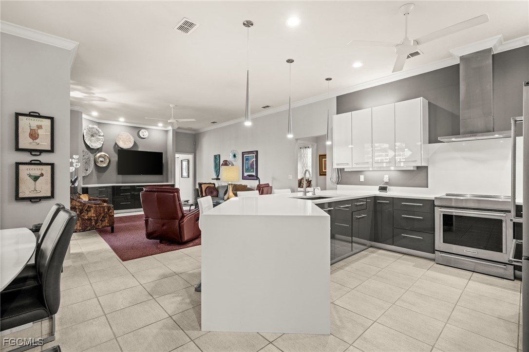 Fort Myers, Florida, 33912, United States, 4 Bedrooms Bedrooms, ,3 BathroomsBathrooms,Residential,For Sale,1986131