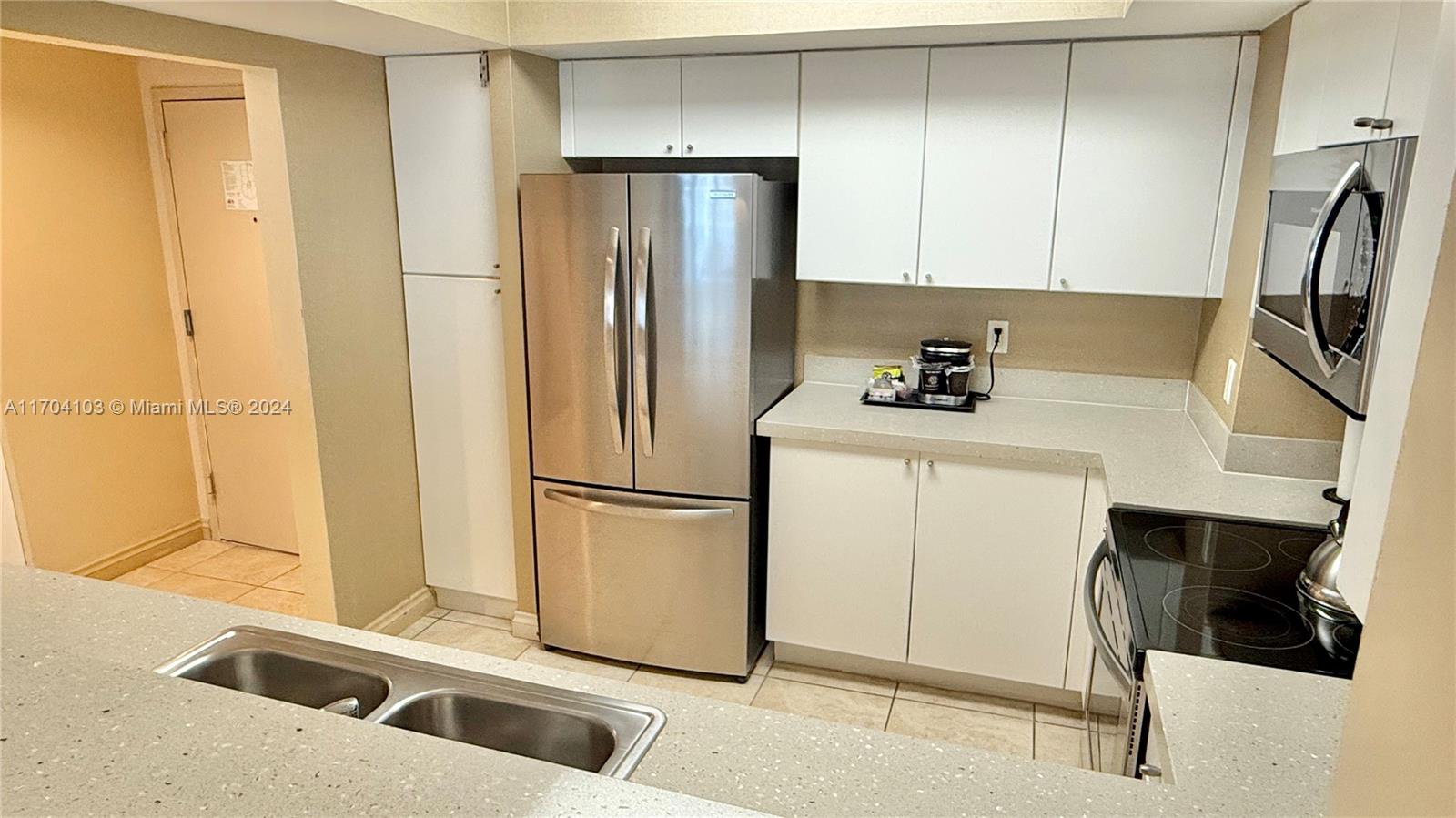 Sunny Isles Beach, Florida, 33160, United States, 1 Bedroom Bedrooms, ,1 BathroomBathrooms,Residential,For Sale,1761868