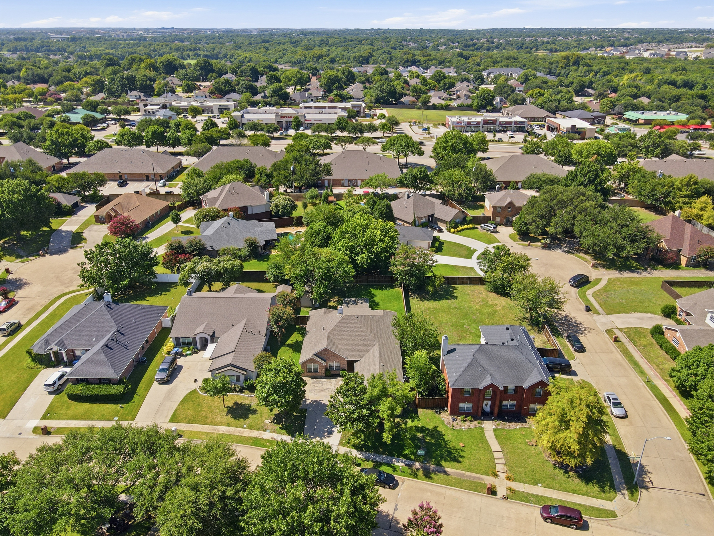  A Beautifully Enhanced McKinney Home Offering Modern Comfort and Privacy - 物件實景