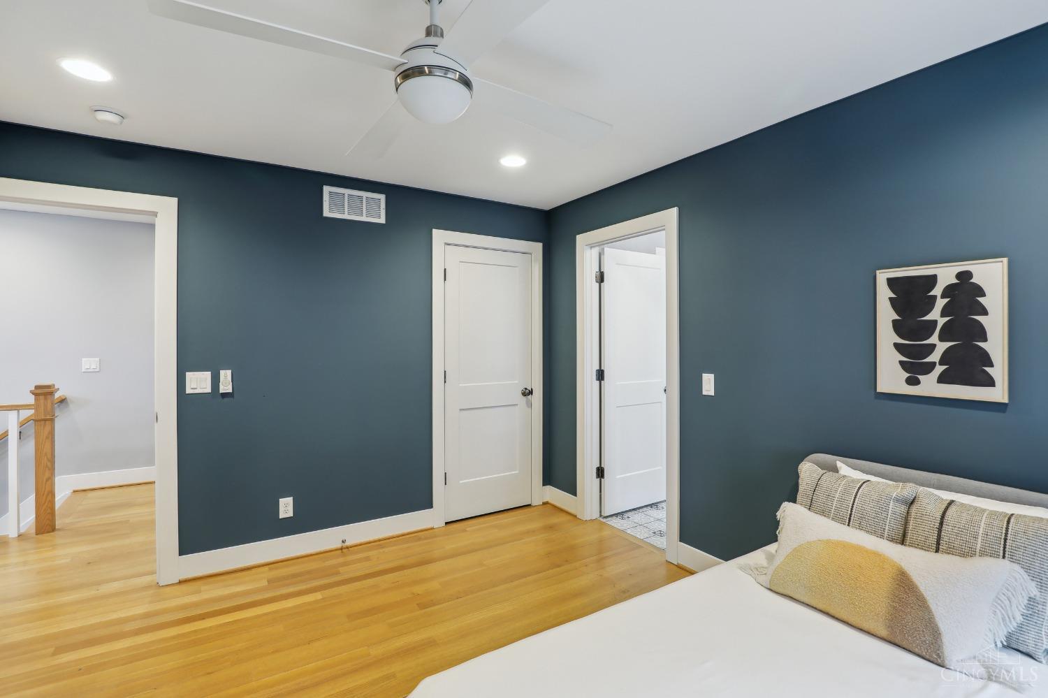 Cincinnati, Ohio, 45202, United States, 4 Bedrooms Bedrooms, ,5 BathroomsBathrooms,Residential,For Sale,1901834