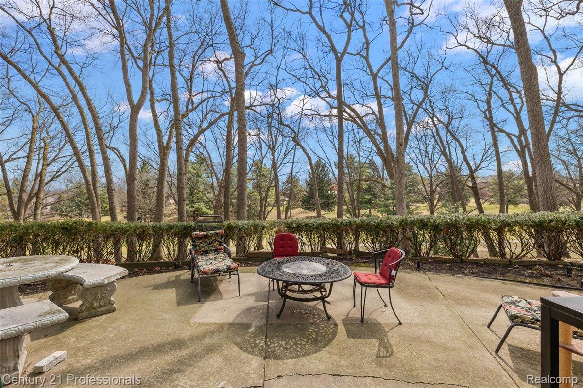 Clarkston, Michigan, 48348, United States, 3 Bedrooms Bedrooms, ,4 BathroomsBathrooms,Residential,For Sale,2036106