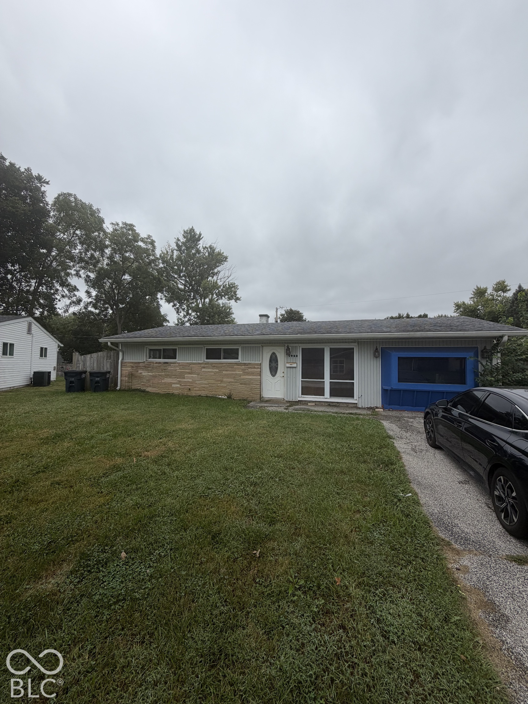 Britton Dr, Beech Grove, IN 46107