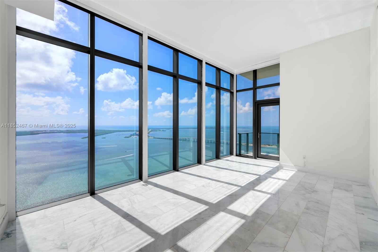 Miami, Florida, 33131, United States, 3 Bedrooms Bedrooms, ,4 BathroomsBathrooms,Residential,For Sale,1908751