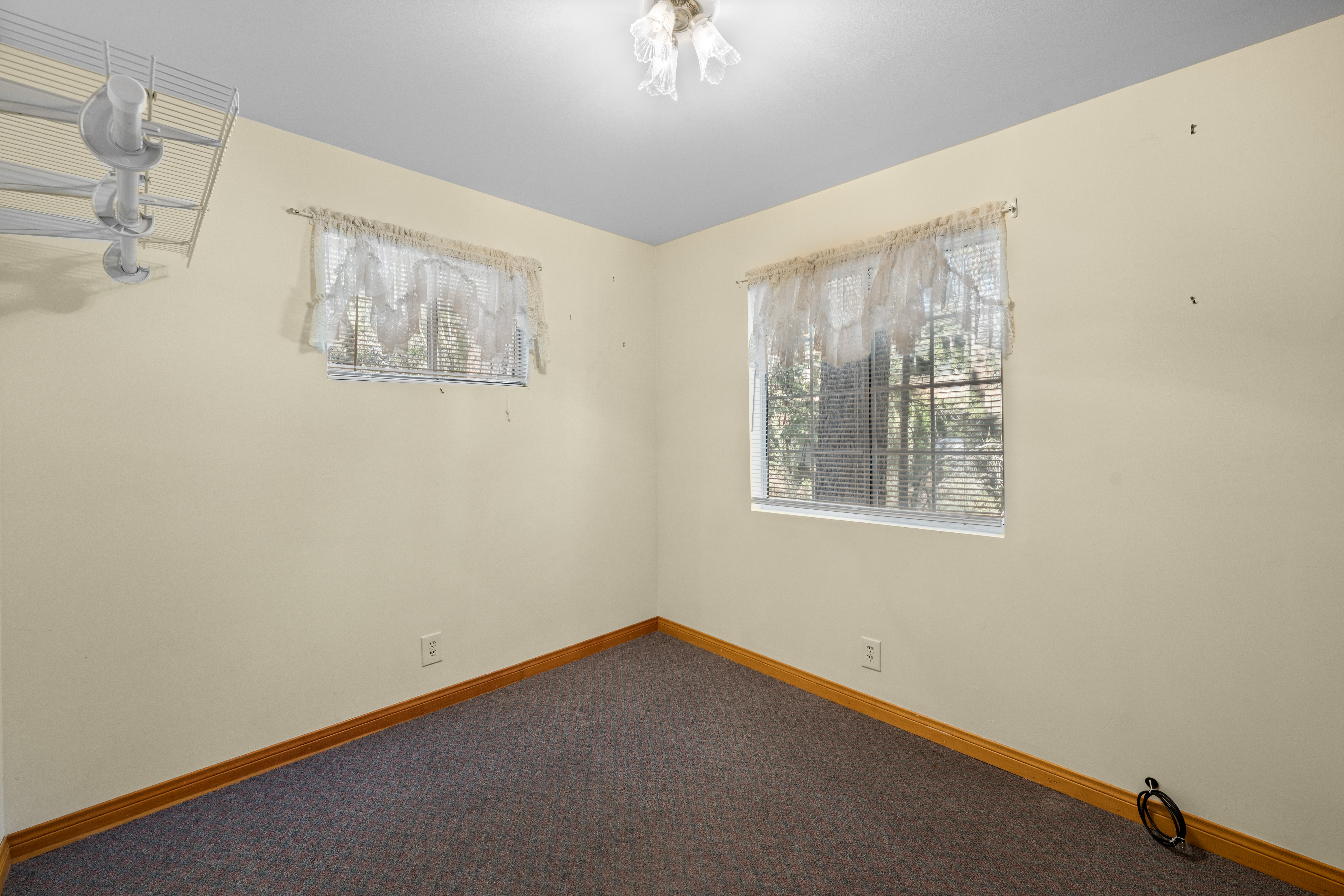  39251 Cedar Dell Road, Fawnskin, CA 92333 - 物件實景