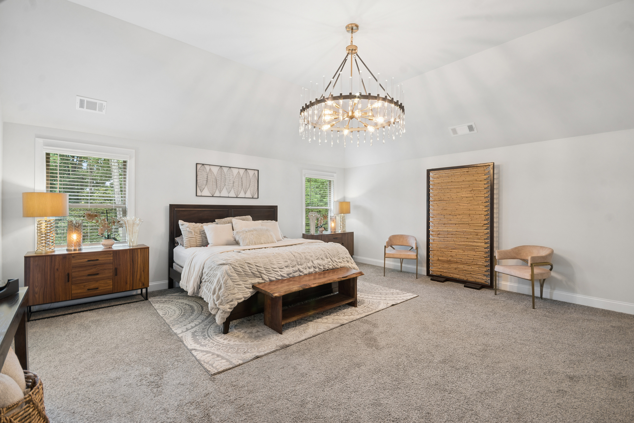  Thoughtfully Designed Home in Private, Nine Oaks Neighborhood - 物件實景