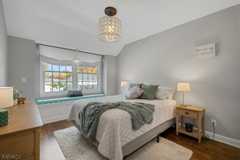 Verona Twp., New Jersey, 07044, United States, 4 Bedrooms Bedrooms, ,3 BathroomsBathrooms,Residential,For Sale,1992064