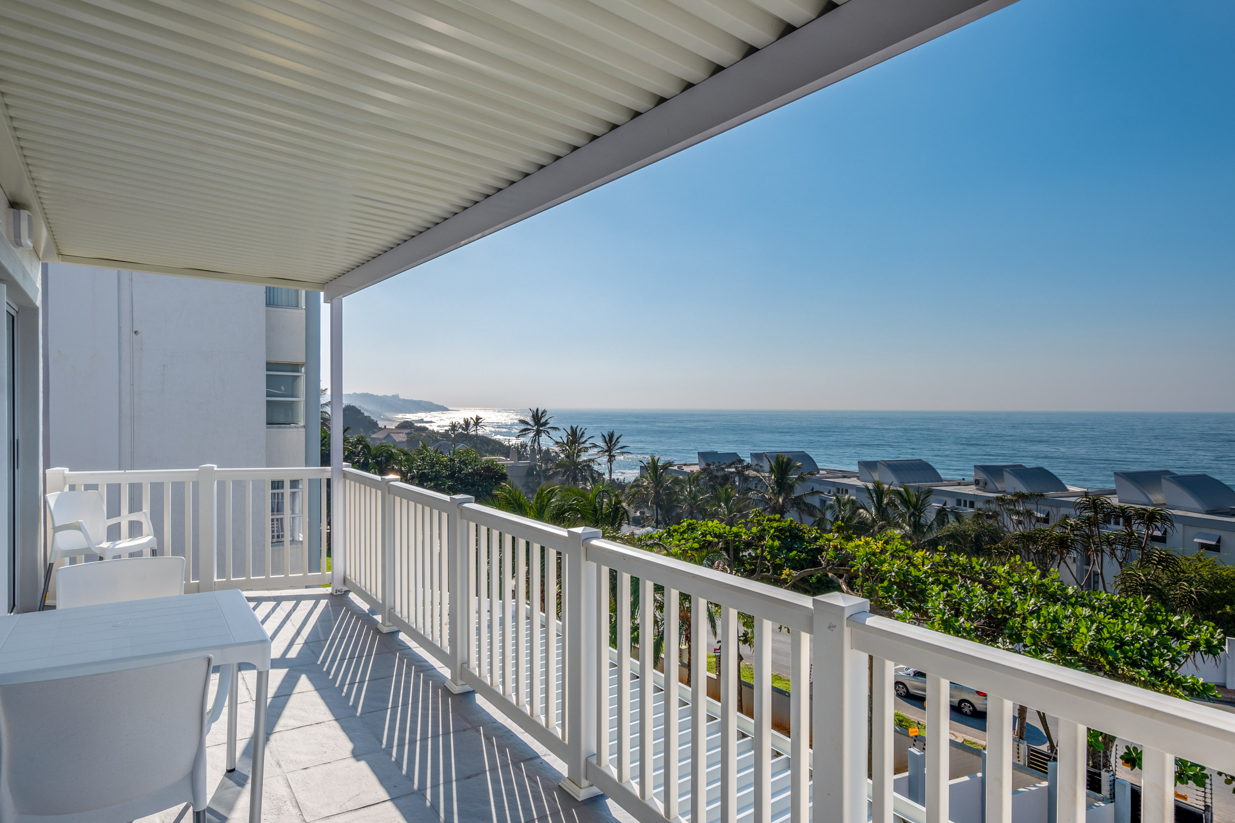  Newly Renovated Coastal Residence with Spectacular Ocean Views in Shaka