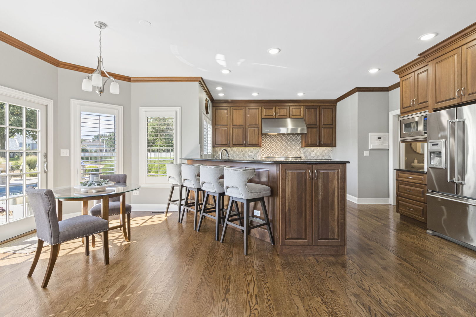 Shorewood, Illinois, 60404, United States, 4 Bedrooms Bedrooms, ,6 BathroomsBathrooms,Residential,For Sale,1933443