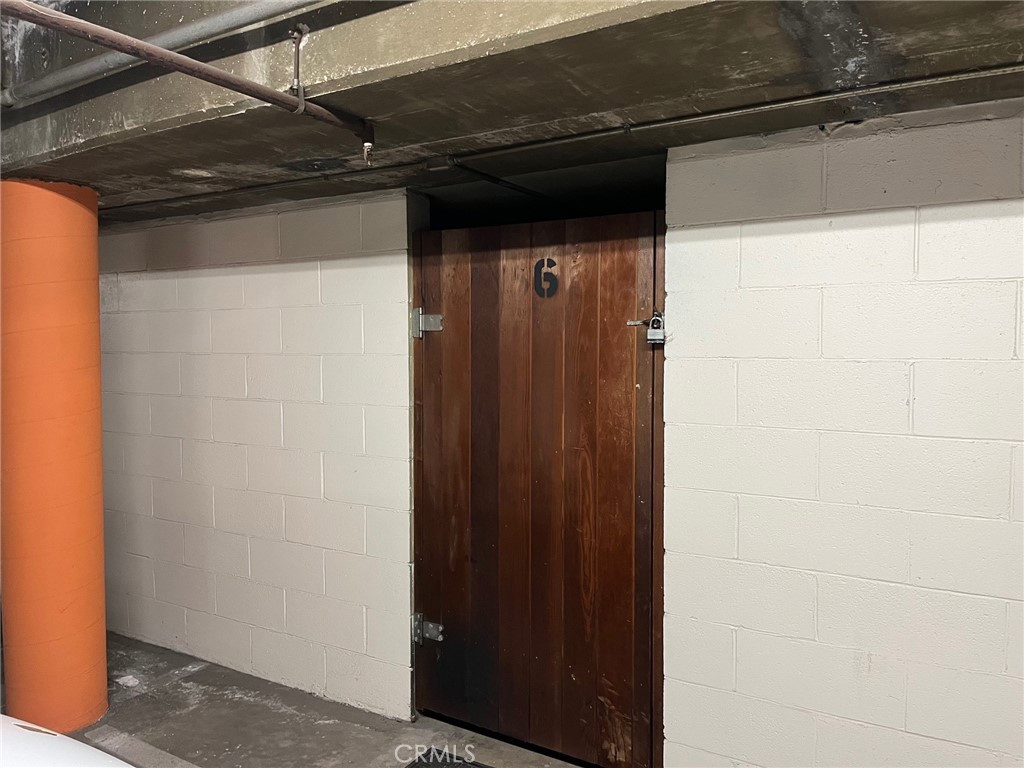 Pasadena, California, 91105, United States, 2 Bedrooms Bedrooms, ,1 BathroomBathrooms,Residential,For Sale,1941696