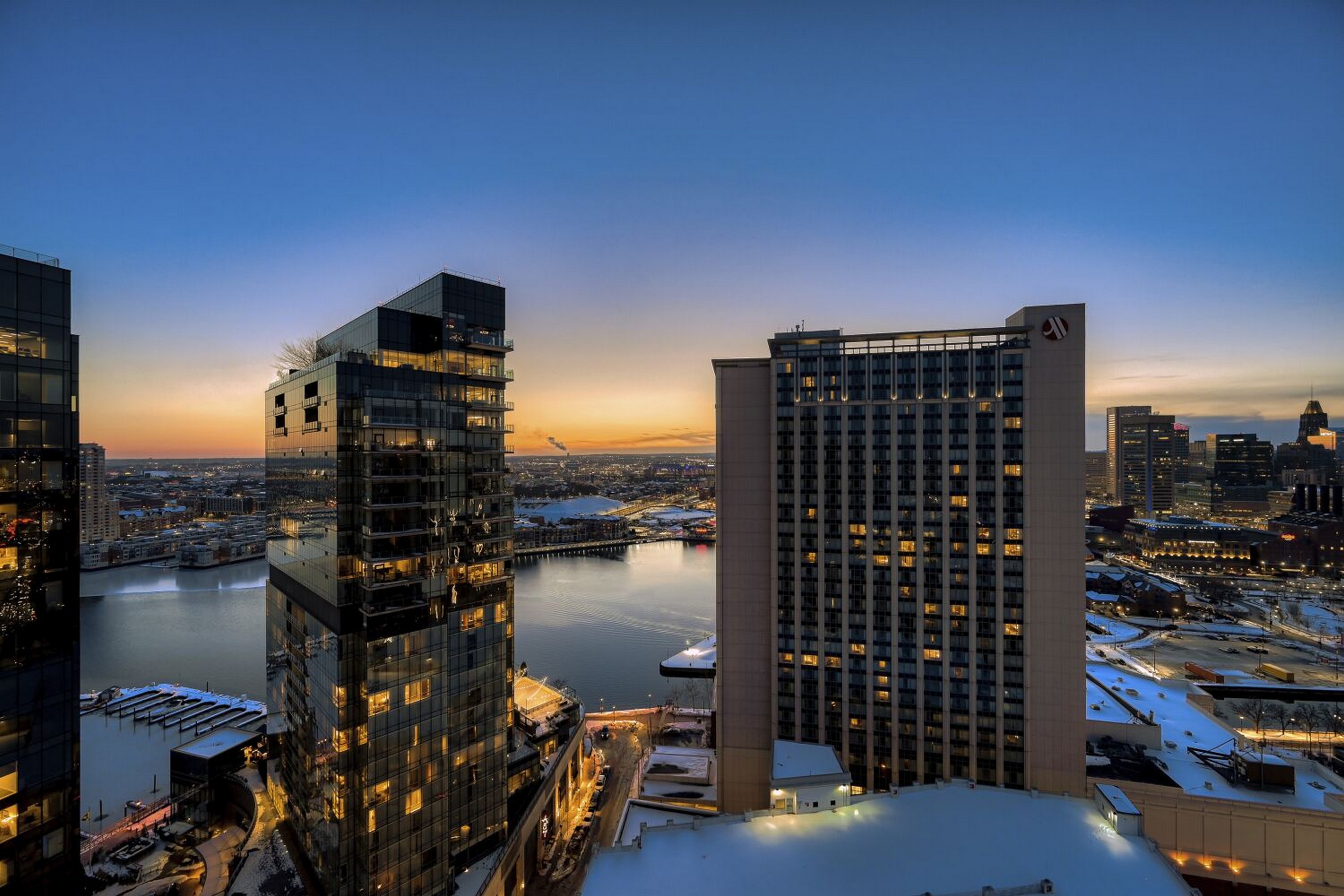  HARBOR EAST - 物件實景