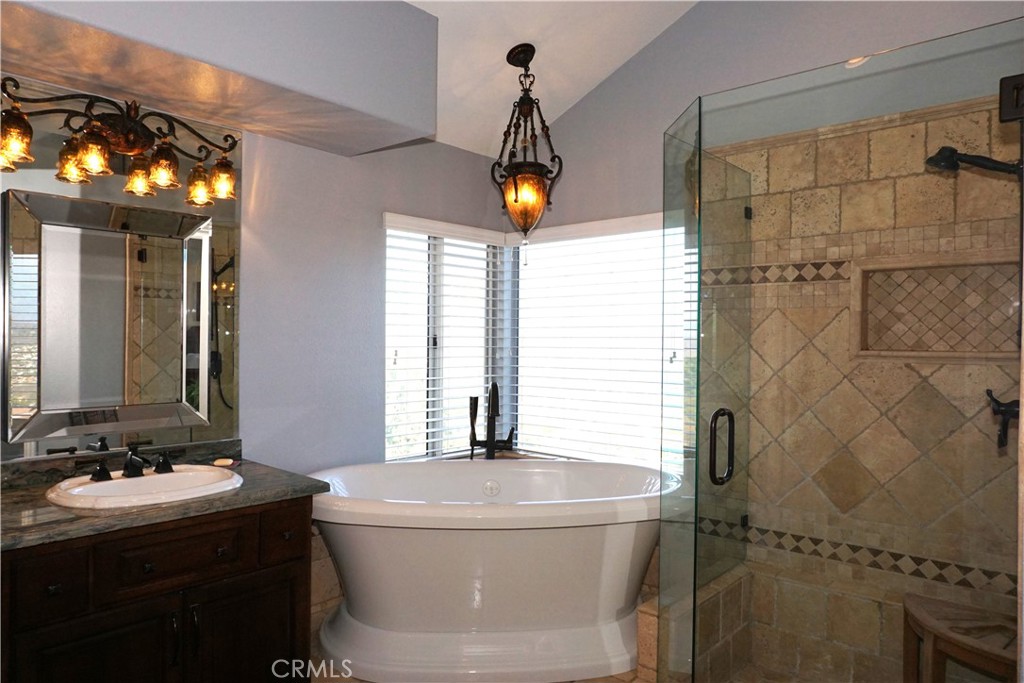 Lake Elsinore, California, 92532, United States, 4 Bedrooms Bedrooms, ,3 BathroomsBathrooms,Residential,For Sale,1988031