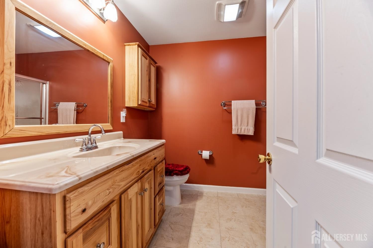 Edison, New Jersey, 08820, United States, 4 Bedrooms Bedrooms, ,2 BathroomsBathrooms,Residential,For Sale,1921725