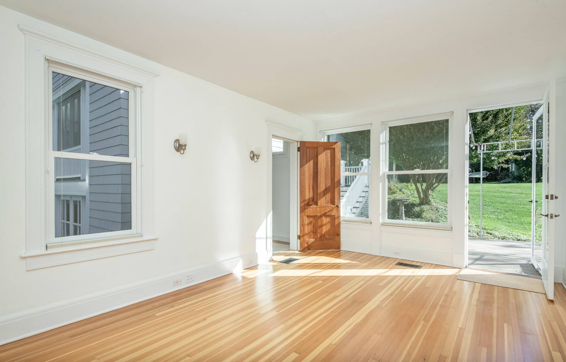  338 N MAIN ST - 物件實景