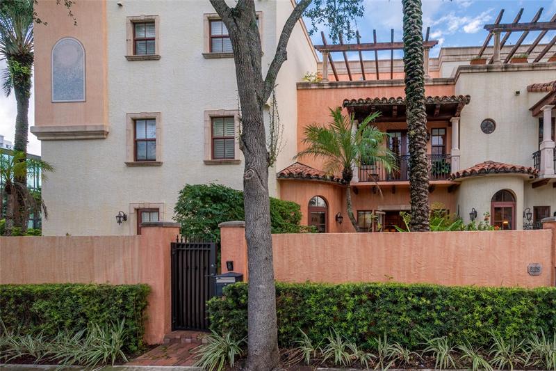 Fort Lauderdale, Florida, 33301, United States, 3 Bedrooms Bedrooms, ,4 BathroomsBathrooms,Residential,For Sale,1947110