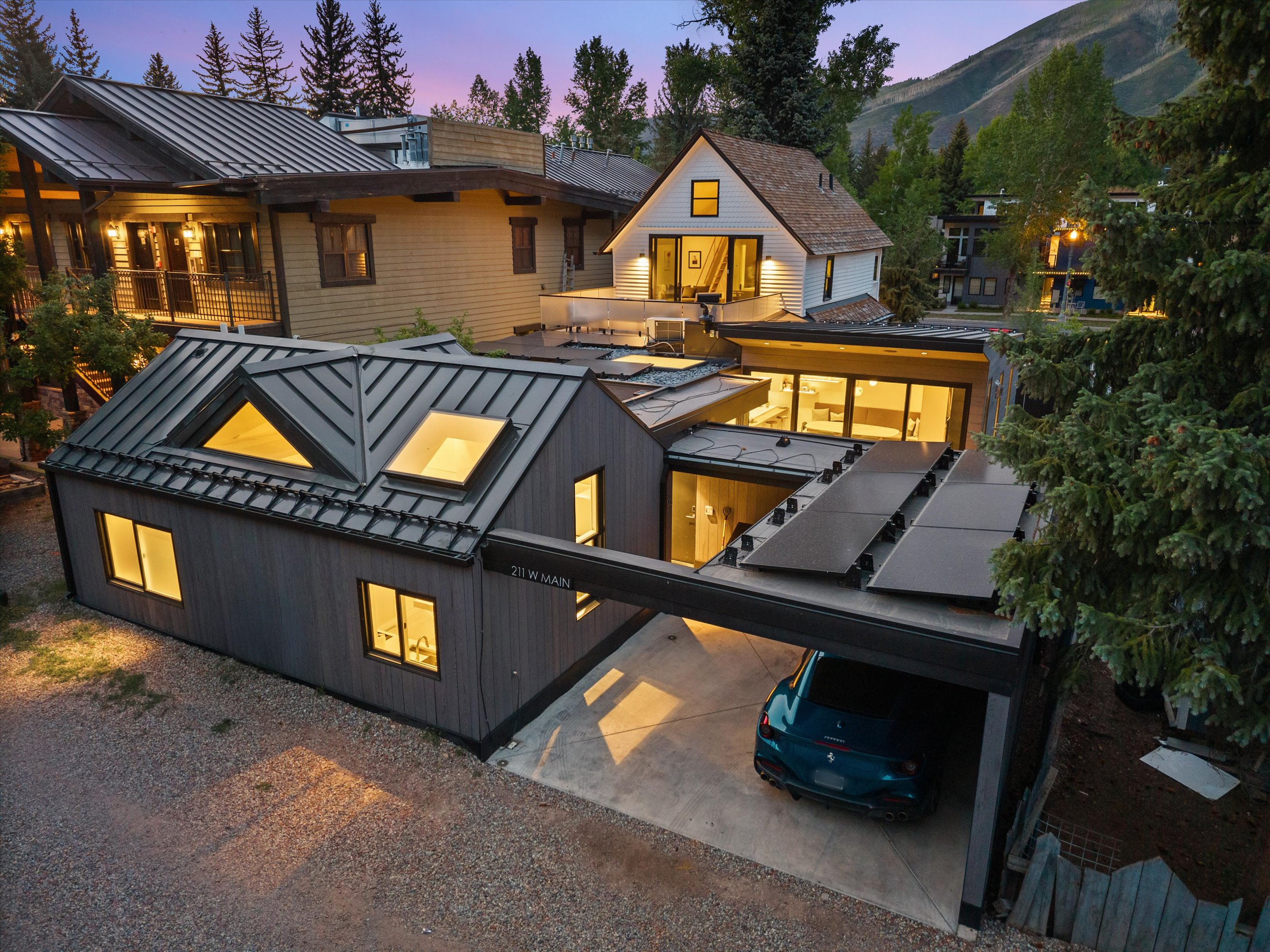  The Jewel of Aspen; an Elegant 4-Unit Lady Victorian - 物件實景