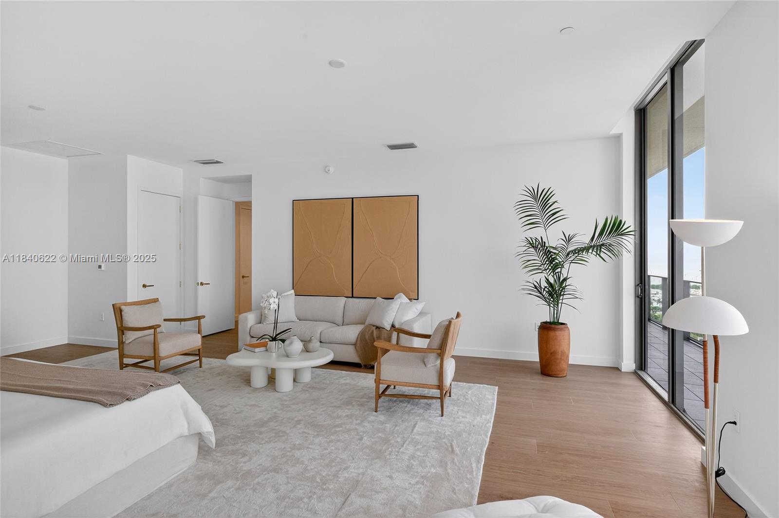 Miami, Florida, 33133, United States, 4 Bedrooms Bedrooms, ,4 BathroomsBathrooms,Residential,For Sale,1898315
