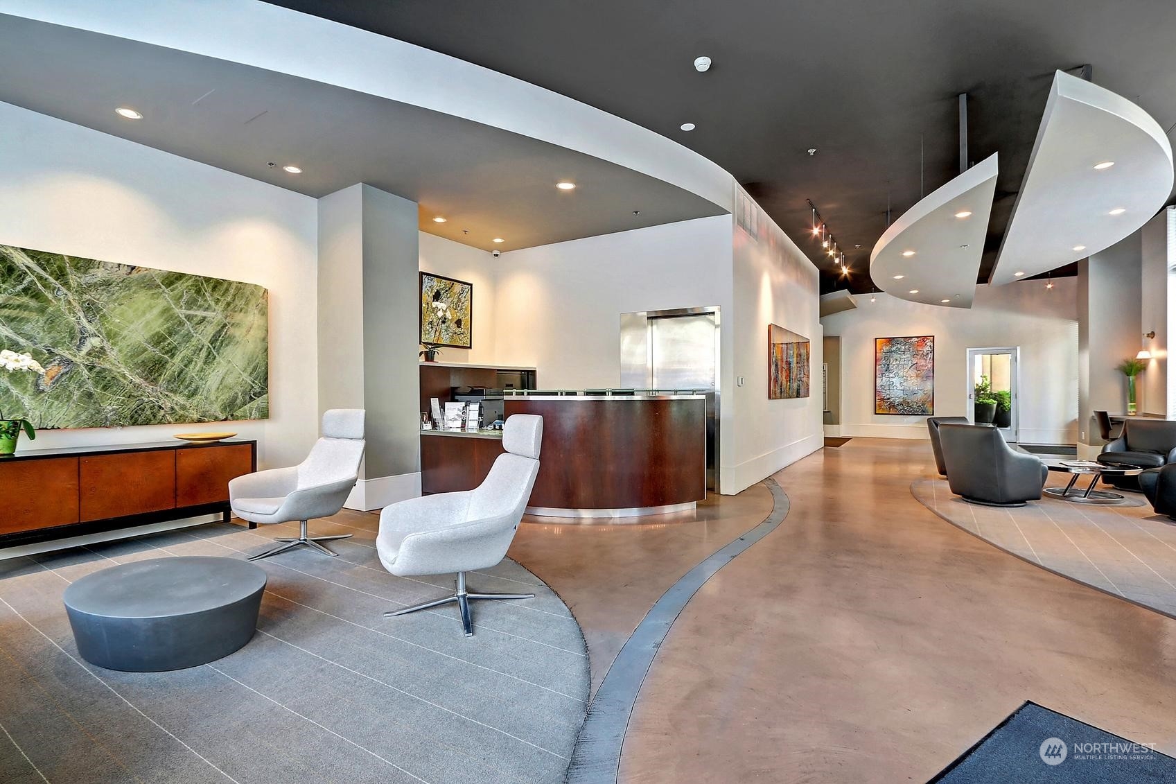 Seattle, Washington, 98121, United States, 1 Bedroom Bedrooms, ,Residential,For Sale,1983411