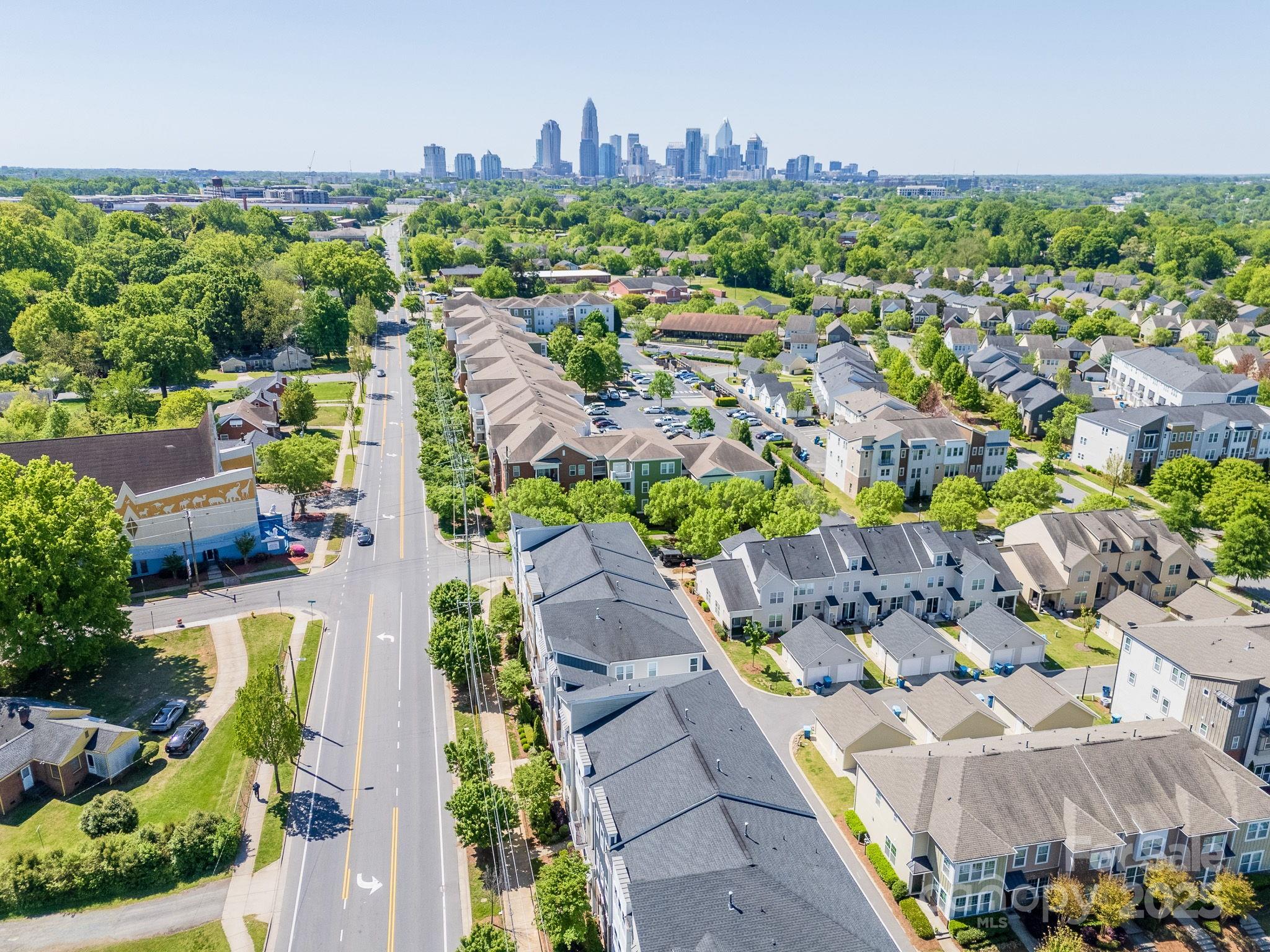 Charlotte, North Carolina, 28206, United States, 3 Bedrooms Bedrooms, ,4 BathroomsBathrooms,Residential,For Sale,1778034