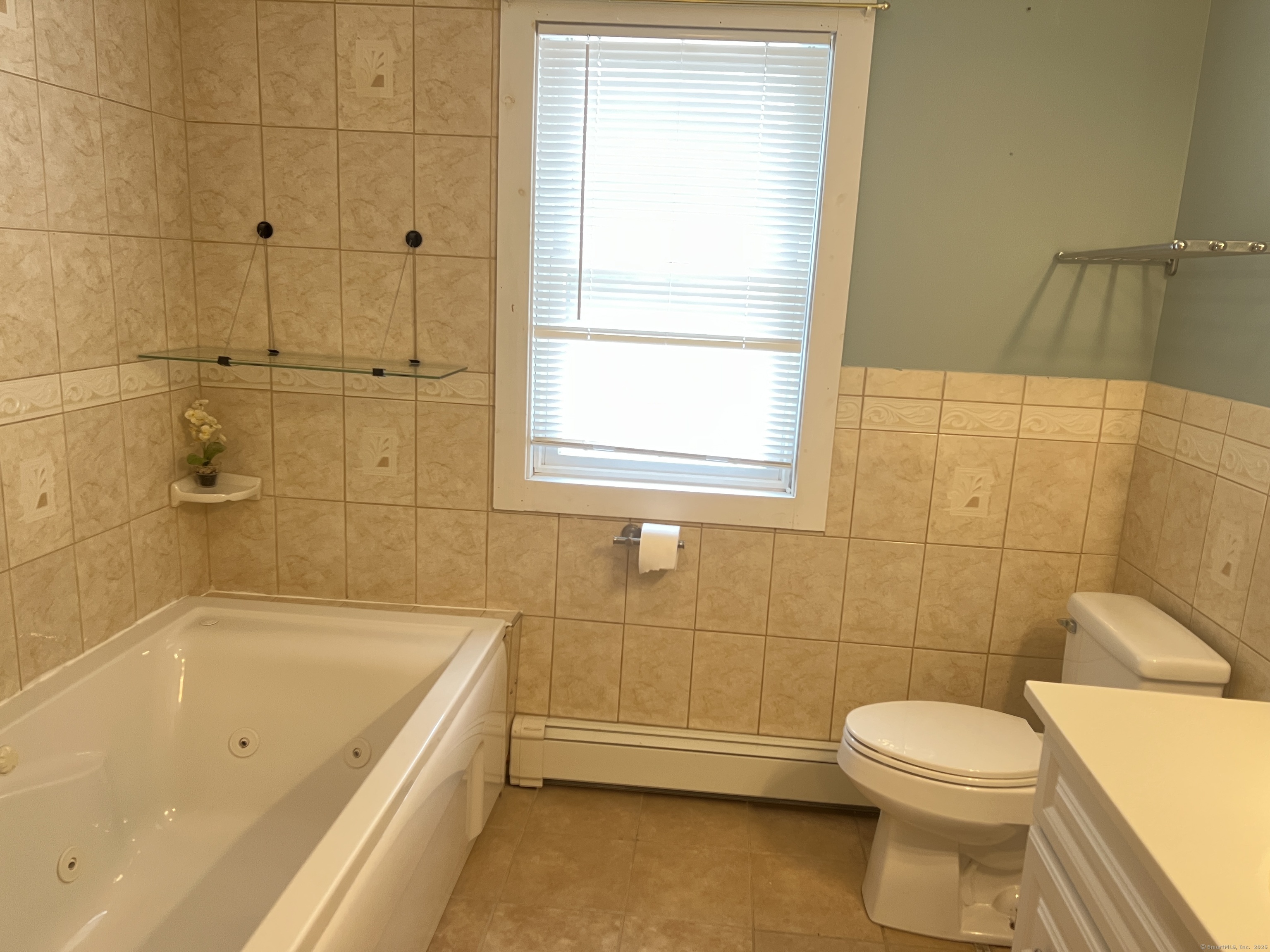 New Haven, Connecticut, 06511, United States, 5 Bedrooms Bedrooms, ,3 BathroomsBathrooms,Residential,For Sale,1826749