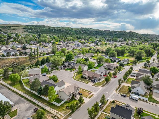 South Weber, Utah, 84405, United States, 4 Bedrooms Bedrooms, ,3 BathroomsBathrooms,Residential,For Sale,2048081