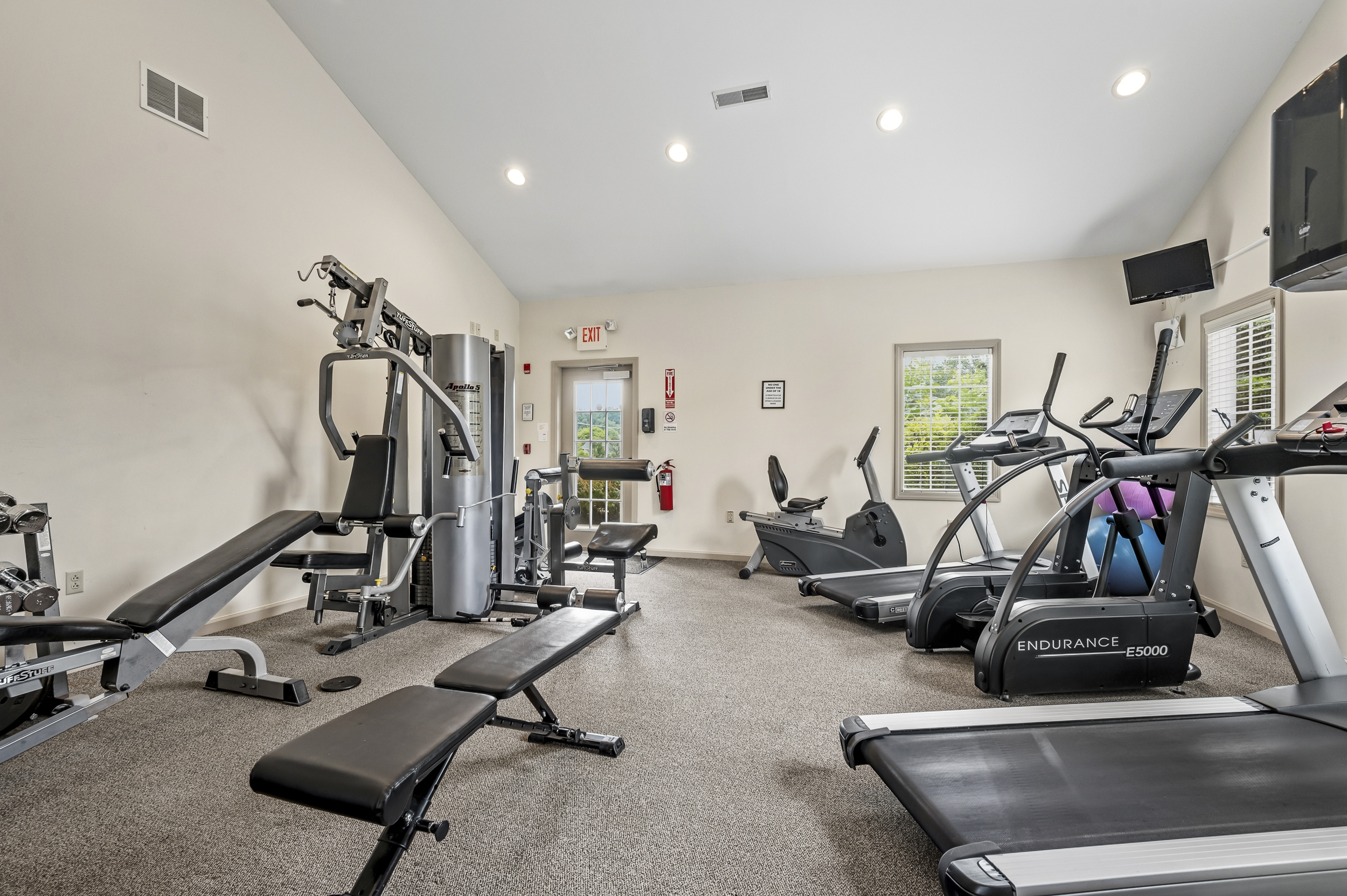  2418 Wheatland Circle, Delmont, PA 15626 - 物件實景