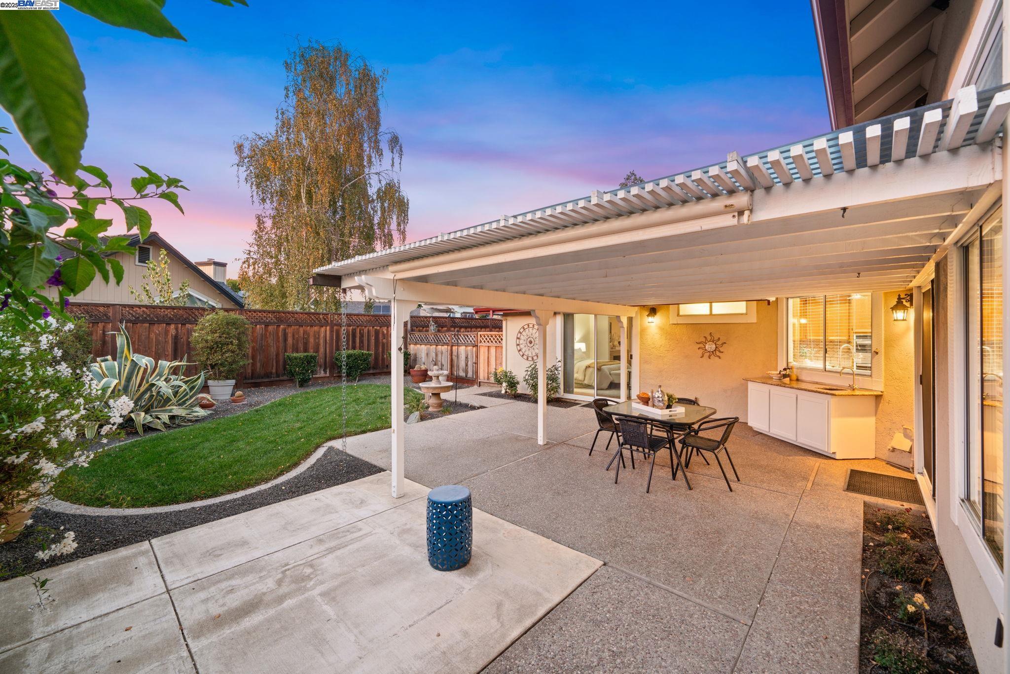 Livermore, California, 94551, United States, 3 Bedrooms Bedrooms, ,2 BathroomsBathrooms,Residential,For Sale,1991919