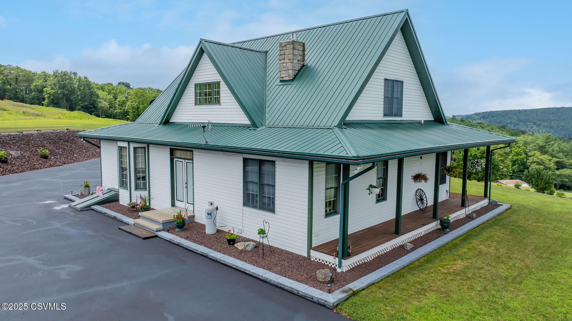 Stillwater, Pennsylvania, 17878, United States, 3 Bedrooms Bedrooms, ,4 BathroomsBathrooms,Residential,For Sale,1899532