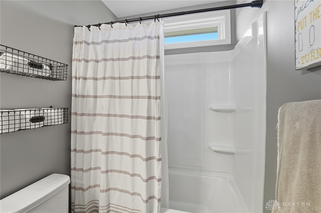 Cincinnati, Ohio, 45245, United States, 4 Bedrooms Bedrooms, ,4 BathroomsBathrooms,Residential,For Sale,1996154