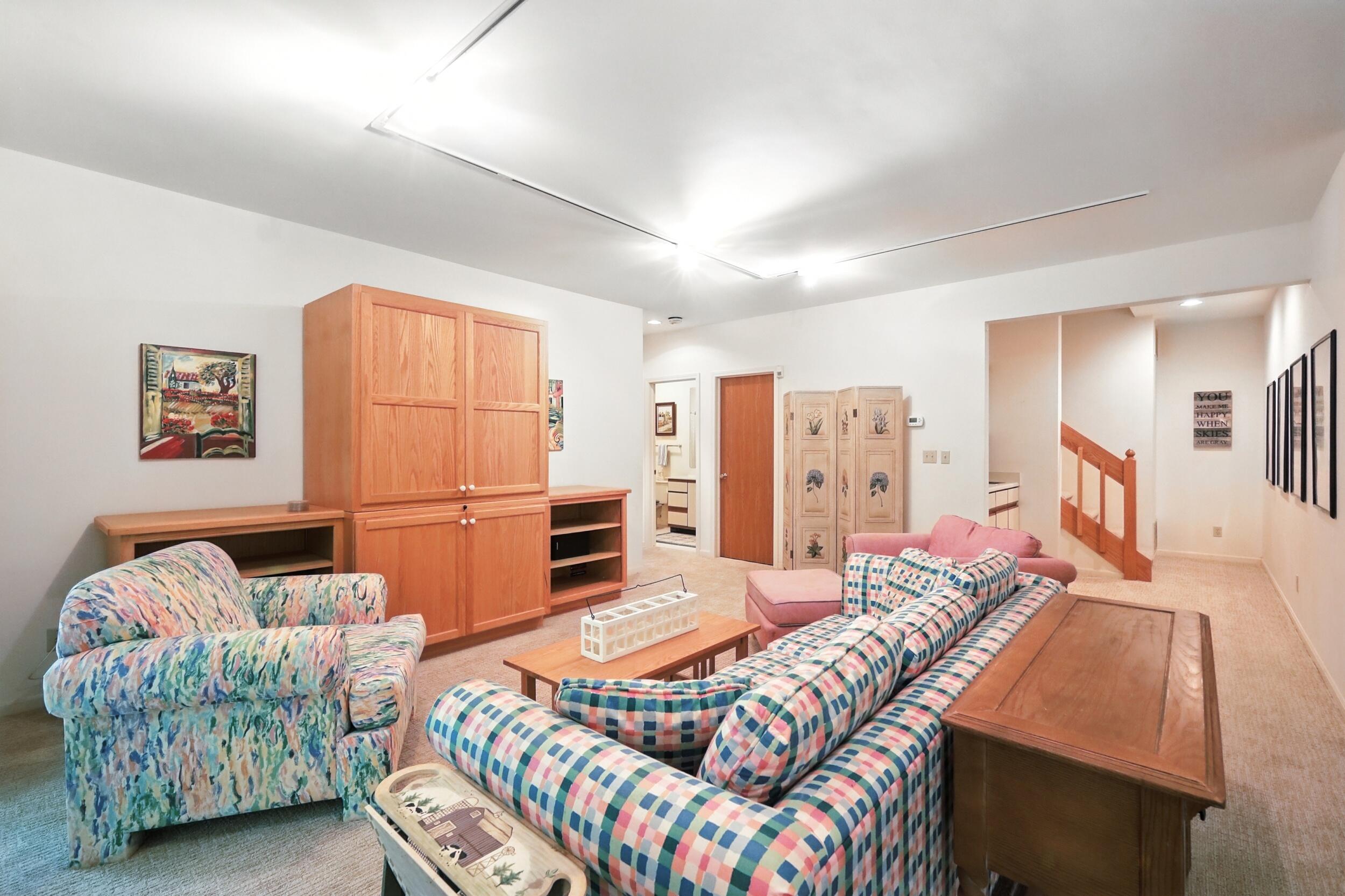 New Buffalo, Michigan, 49117, United States, 3 Bedrooms Bedrooms, ,3 BathroomsBathrooms,Residential,For Sale,1919562