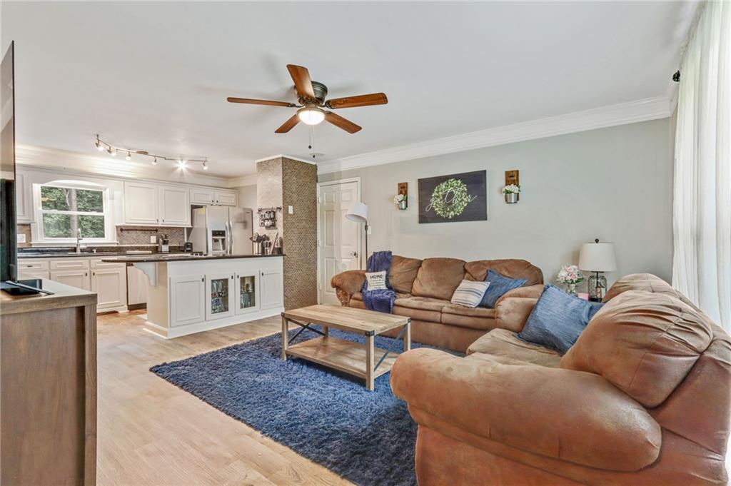 Smyrna, Georgia, 30080, United States, 3 Bedrooms Bedrooms, ,3 BathroomsBathrooms,Residential,For Sale,1983816