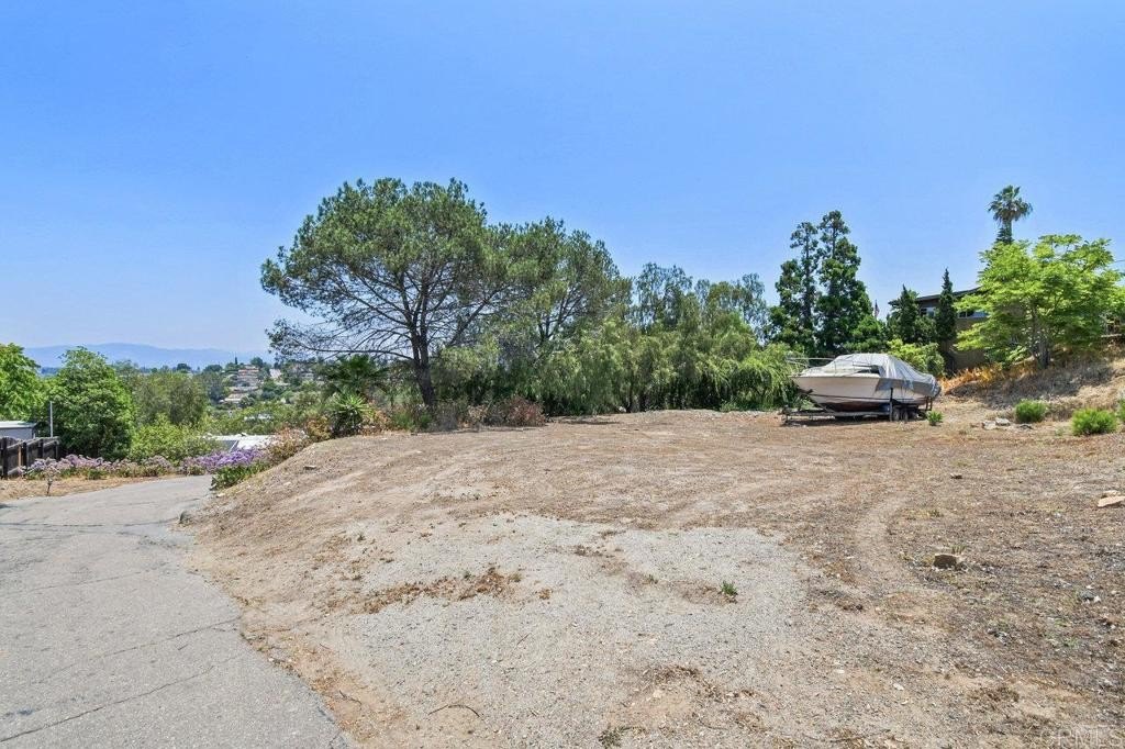 Spring Valley, California, 91977, United States, 2 Bedrooms Bedrooms, ,1 BathroomBathrooms,Residential,For Sale,1877112
