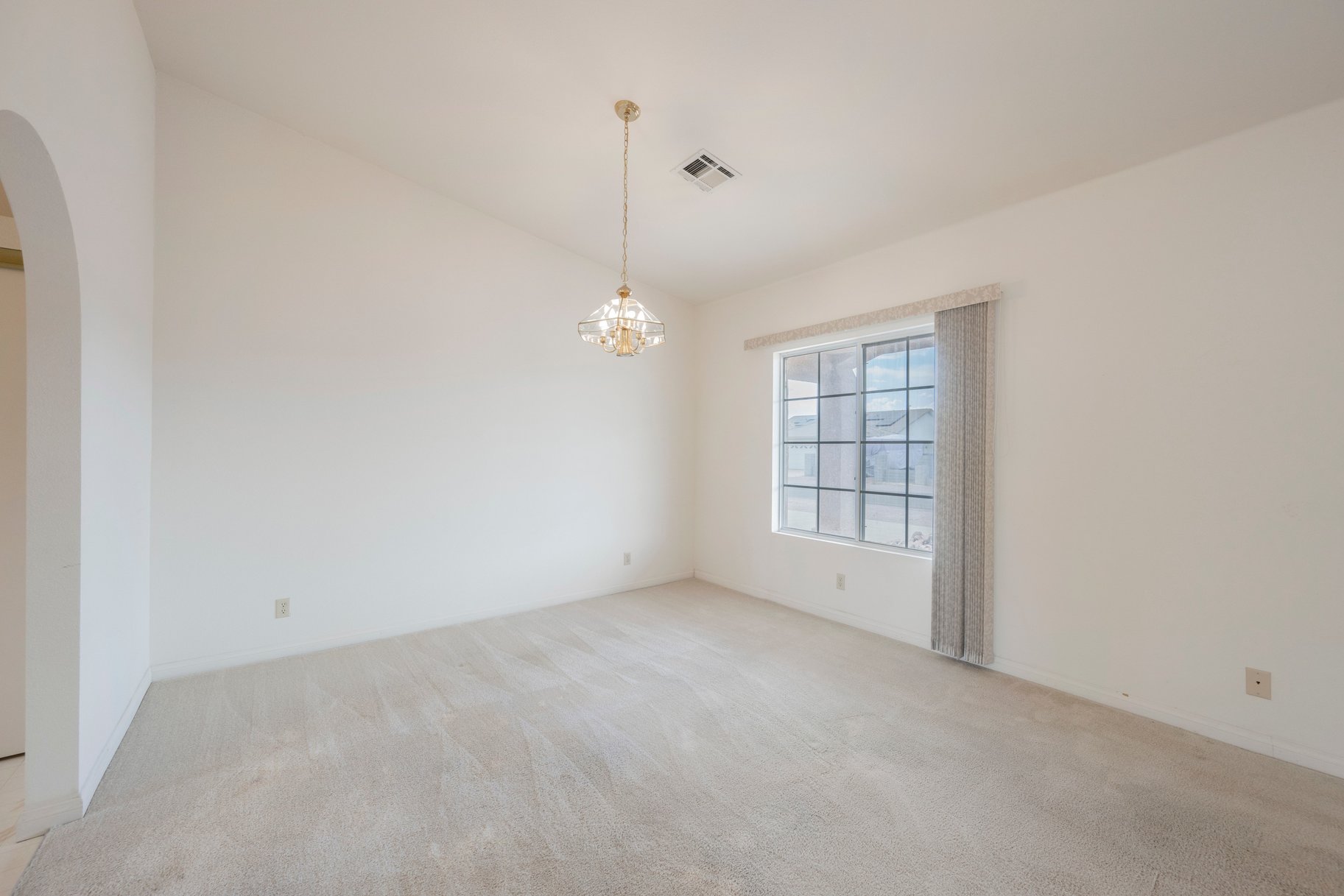  Rare Half Acre Opportunity in Henderson HOA, RV Hookups, Endless Potential - 物件實景