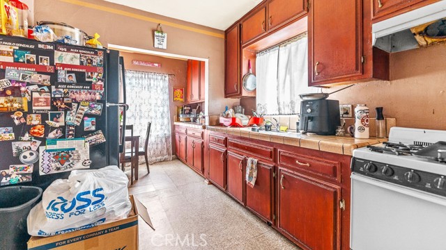 Los Angeles, California, 90063, United States, 6 Bedrooms Bedrooms, ,Residential,For Sale,1922877