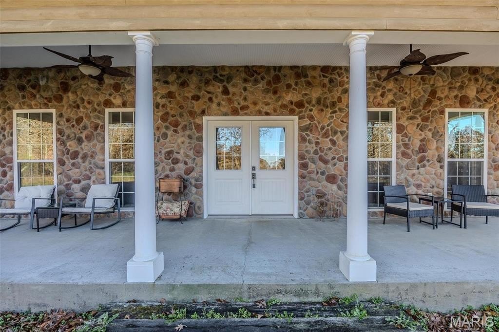 Lebanon, Missouri, 65536, United States, 4 Bedrooms Bedrooms, ,4 BathroomsBathrooms,Residential,For Sale,1976703