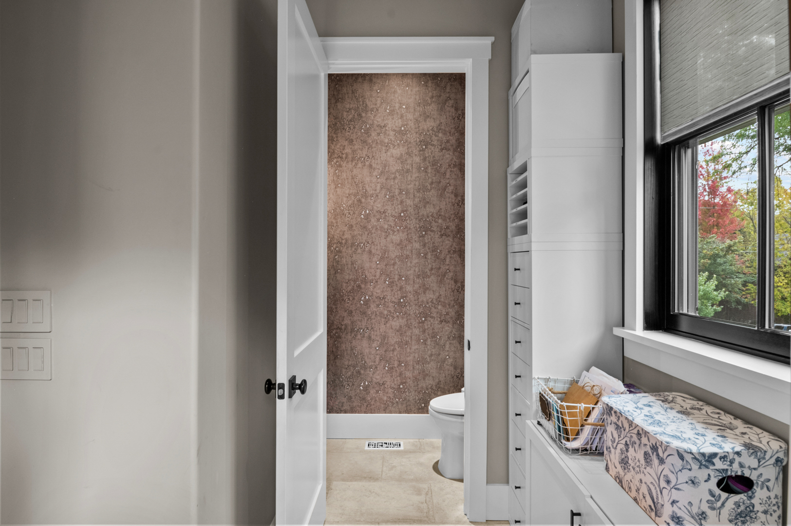 Wyomissing, Pennsylvania, 19610, United States, 3 Bedrooms Bedrooms, ,4 BathroomsBathrooms,Residential,For Sale,1985652