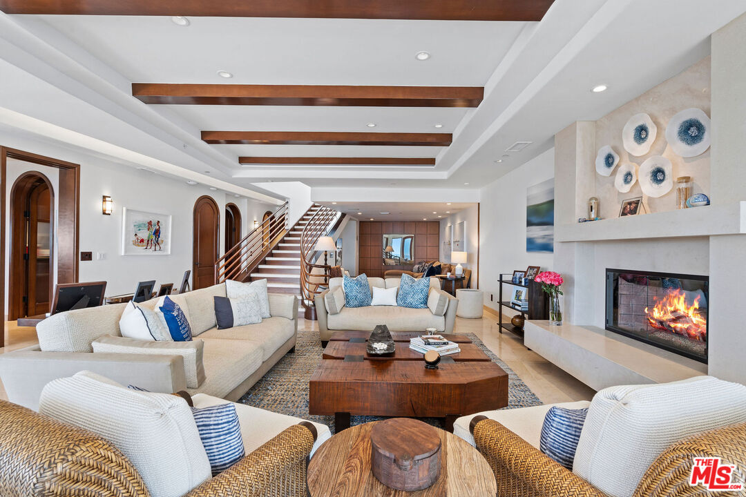 Malibu, California, 90265, United States, 3 Bedrooms Bedrooms, ,4 BathroomsBathrooms,Residential,For Sale,1855948