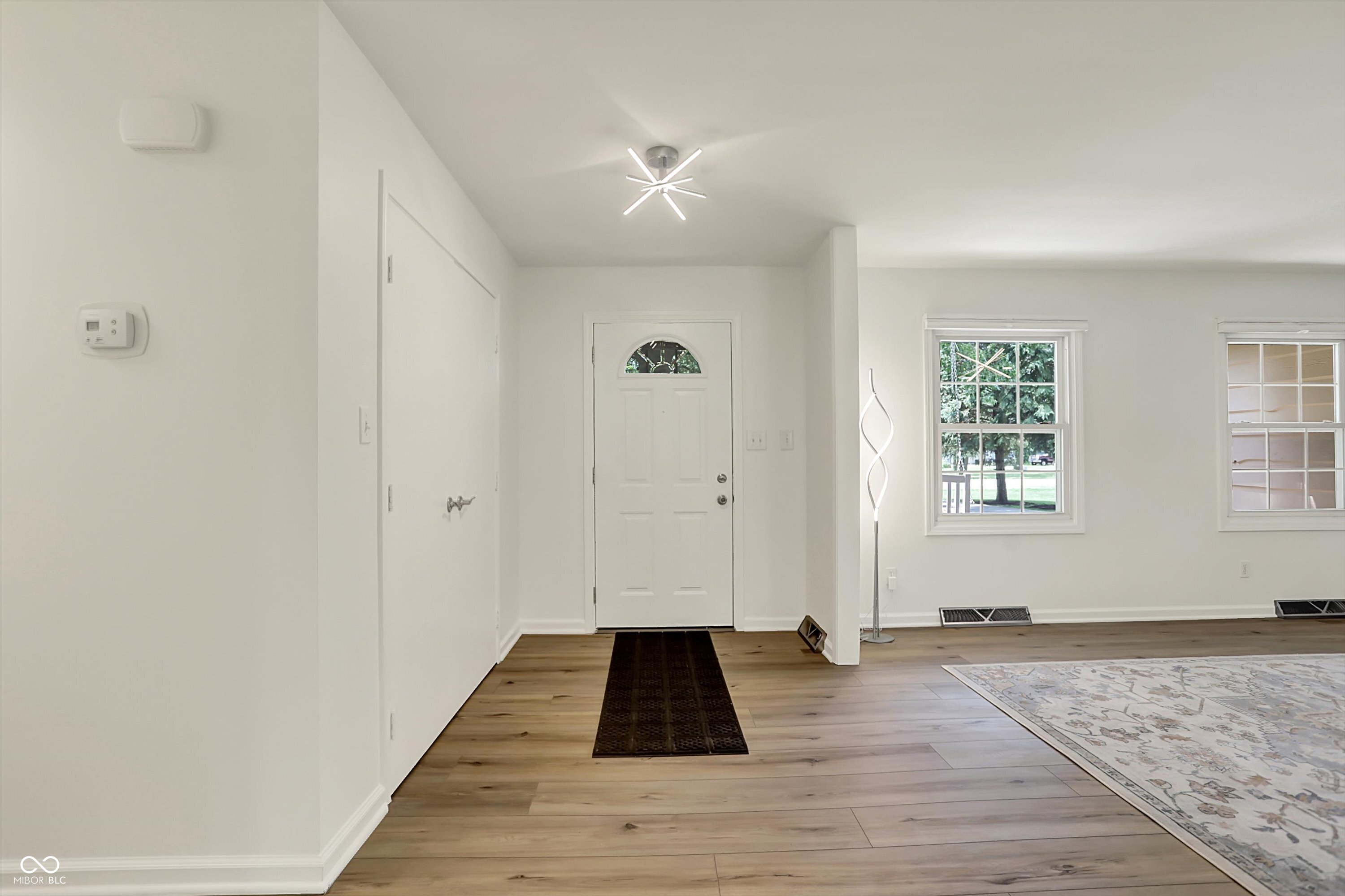 Zionsville, Indiana, 46077, United States, 3 Bedrooms Bedrooms, ,3 BathroomsBathrooms,Residential,For Sale,1975998