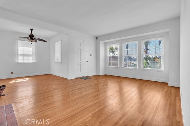 Hawthorne, California, 90250, United States, 3 Bedrooms Bedrooms, ,1 BathroomBathrooms,Residential,For Sale,1792090