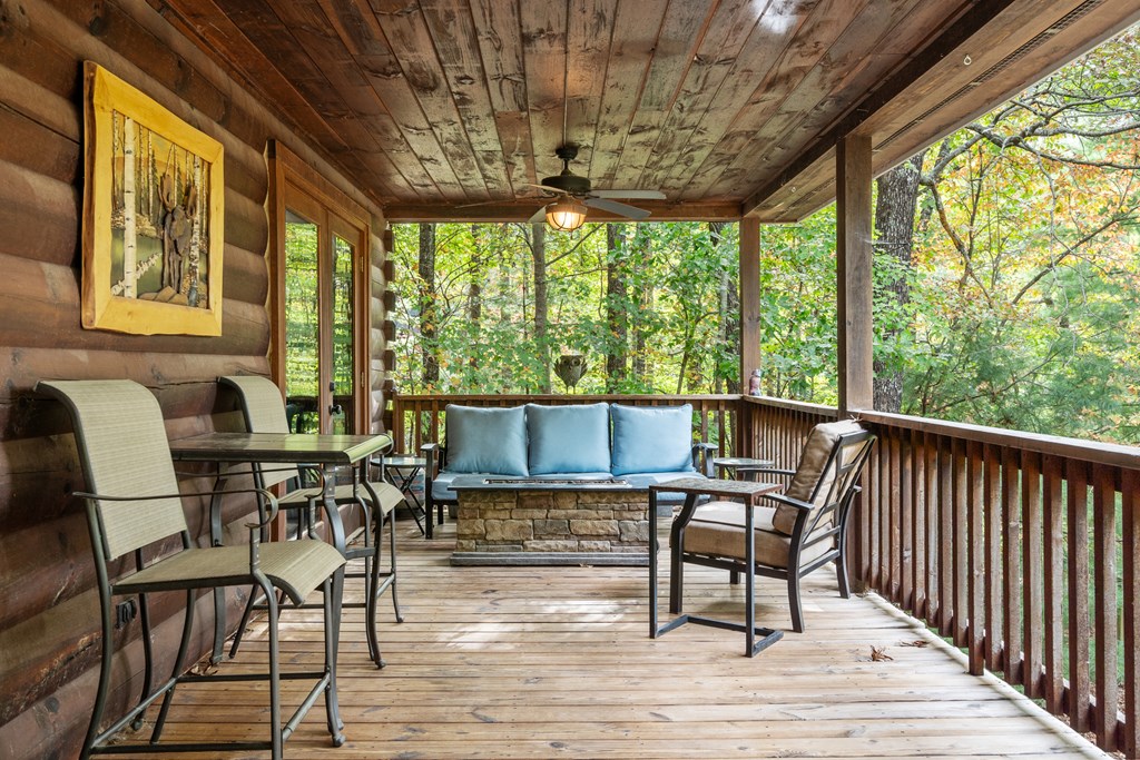 Morganton, Georgia, 30560, United States, 3 Bedrooms Bedrooms, ,3 BathroomsBathrooms,Residential,For Sale,1973910