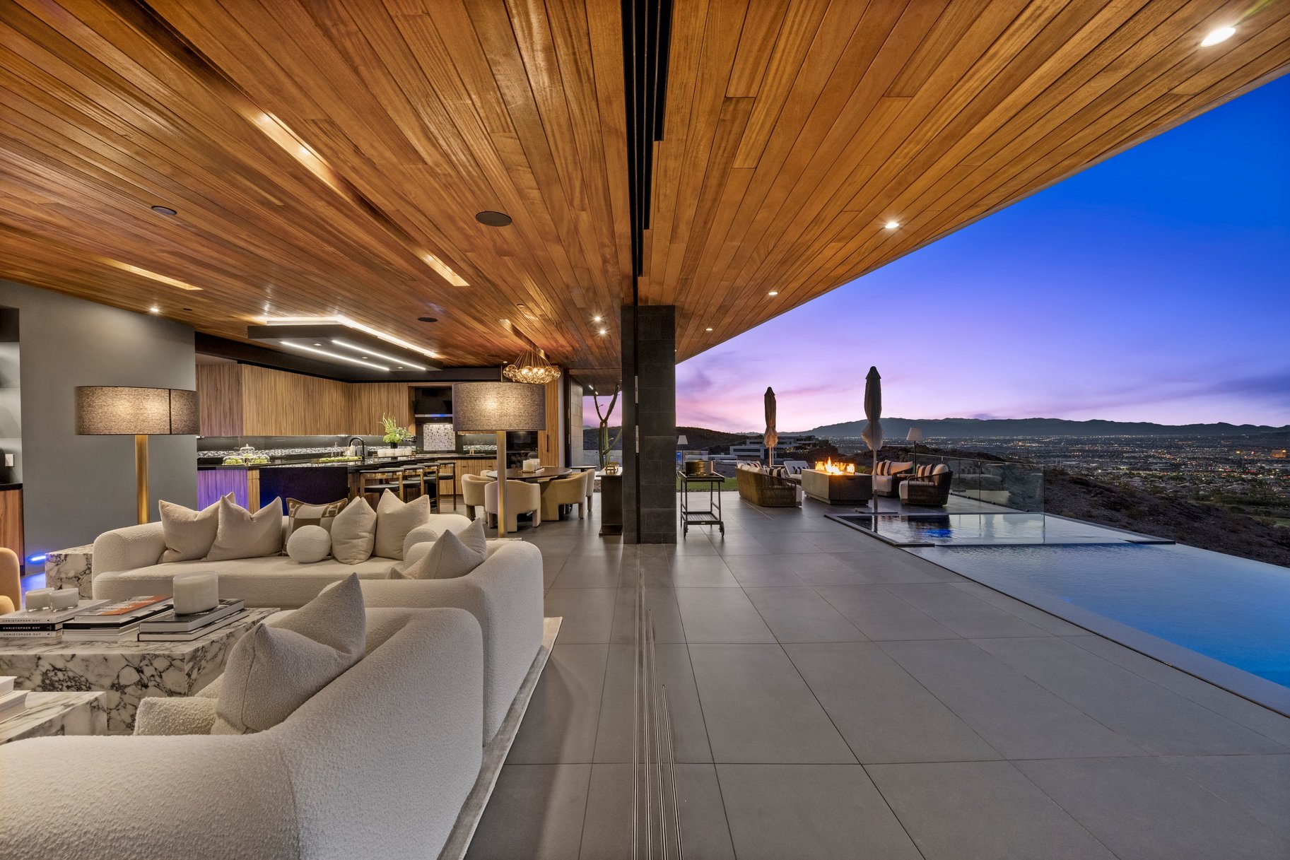 Extraordinary Architectural Masterpiece in Macdonald Highlands - 物件實景