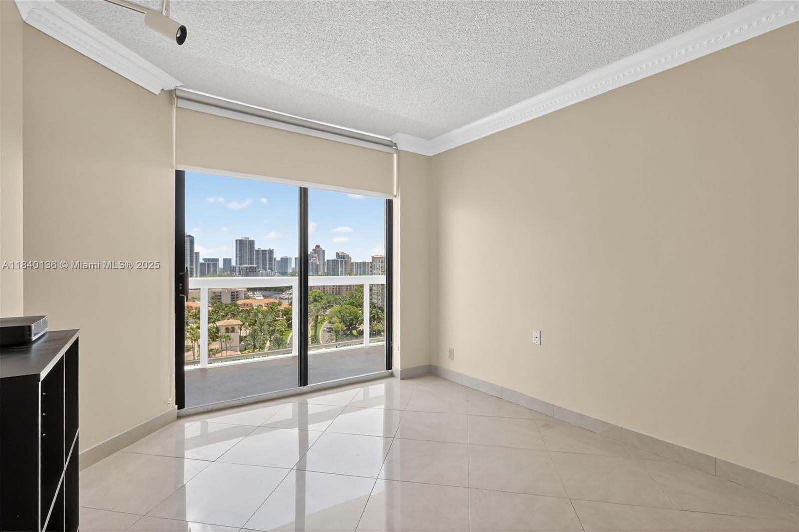 Aventura, Florida, 33180, United States, 2 Bedrooms Bedrooms, ,2 BathroomsBathrooms,Residential,For Sale,1898745