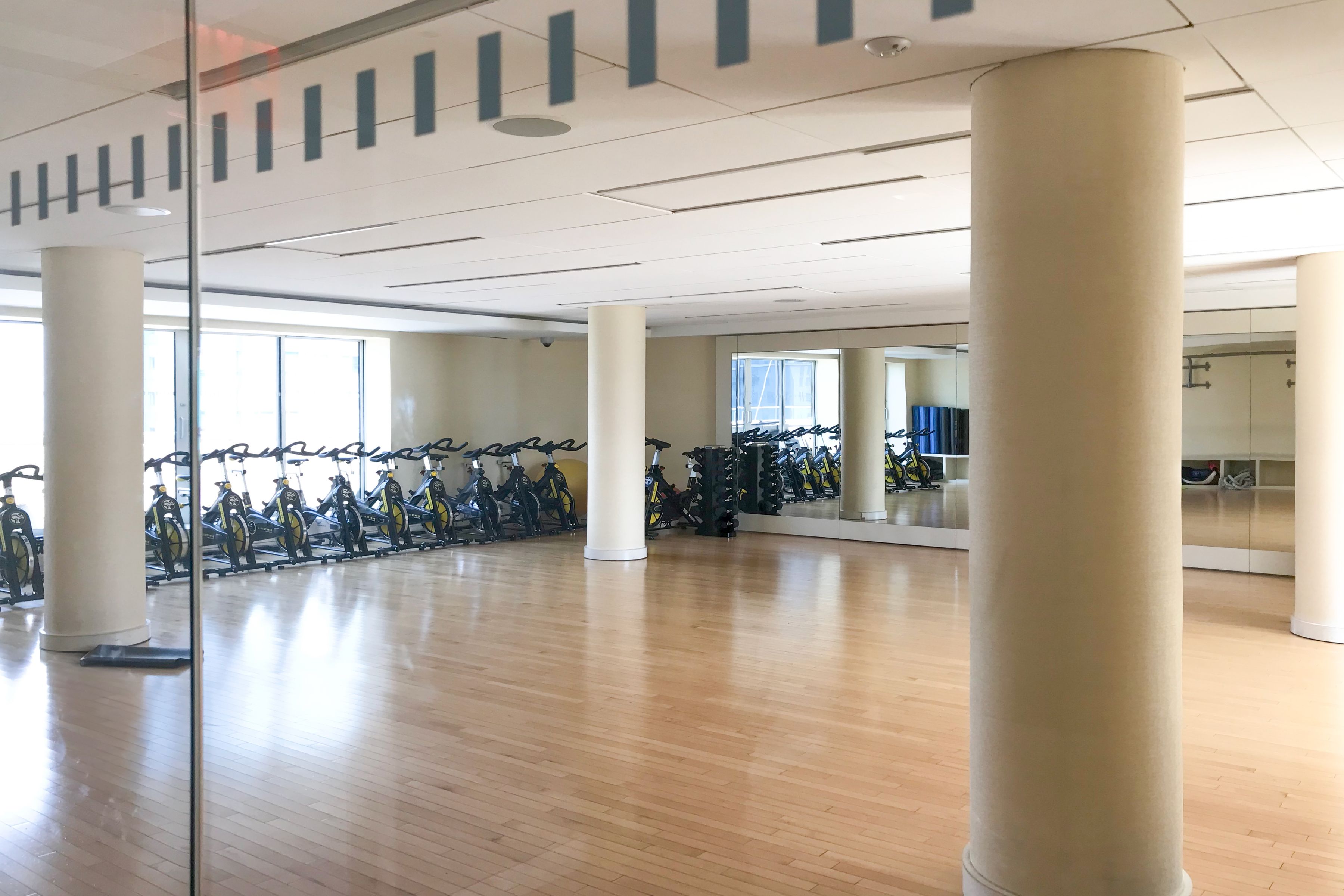  322 West 57th Street 23E - 物件實景