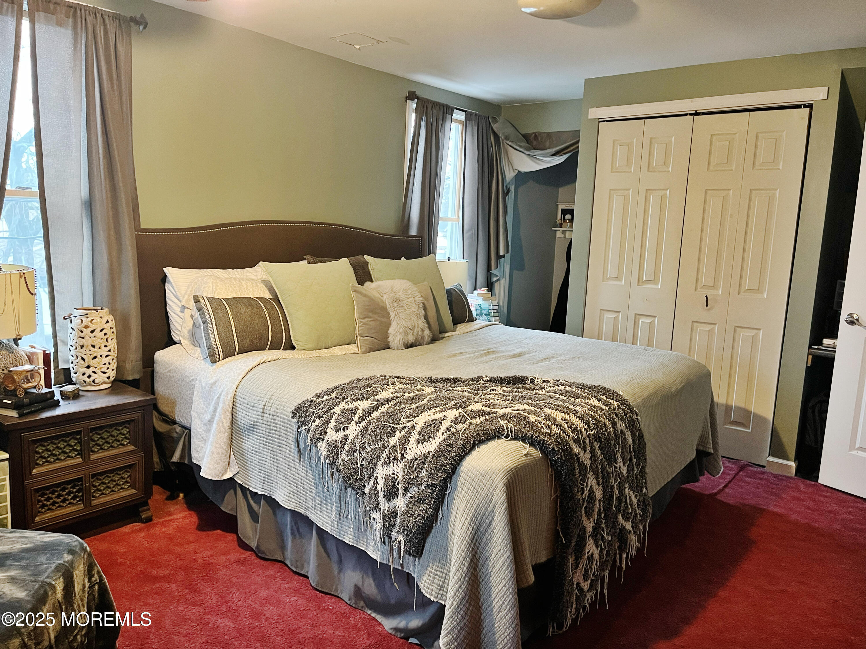 Hazlet, New Jersey, 07734, United States, 3 Bedrooms Bedrooms, ,2 BathroomsBathrooms,Residential,For Sale,2000069